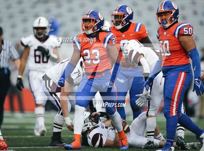 Thumbnail 2 in Prairie Ridge vs. East St. Louis (IHSA 6A Final) photogallery.