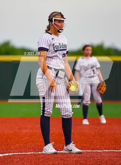 Thumbnail 3 in Lake Creek vs Shoemaker (UIL 5A Reg III Bi-District Playoff) photogallery.
