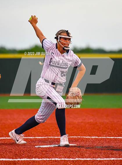 Thumbnail 2 in Lake Creek vs Shoemaker (UIL 5A Reg III Bi-District Playoff) photogallery.