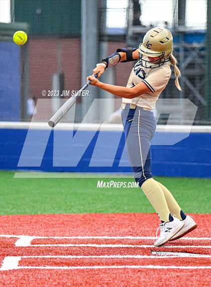 Thumbnail 1 in Lake Creek vs Shoemaker (UIL 5A Reg III Bi-District Playoff) photogallery.