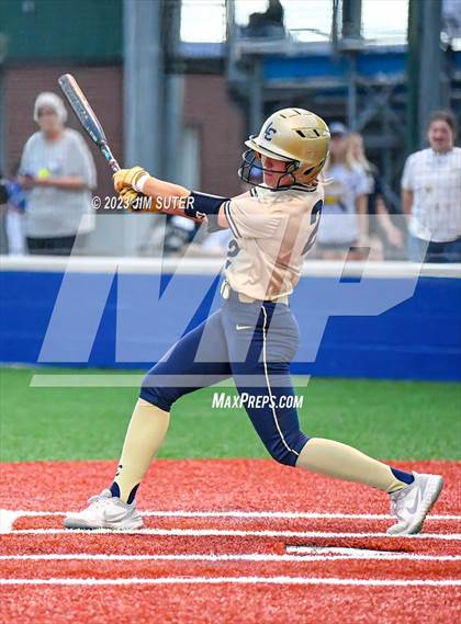 Thumbnail 3 in Lake Creek vs Shoemaker (UIL 5A Reg III Bi-District Playoff) photogallery.