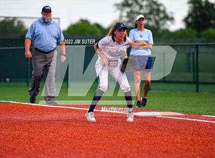 Thumbnail 2 in Lake Creek vs Shoemaker (UIL 5A Reg III Bi-District Playoff) photogallery.