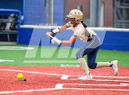 Thumbnail 3 in Lake Creek vs Shoemaker (UIL 5A Reg III Bi-District Playoff) photogallery.