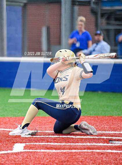 Thumbnail 2 in Lake Creek vs Shoemaker (UIL 5A Reg III Bi-District Playoff) photogallery.