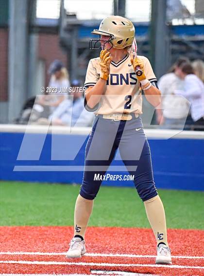 Thumbnail 1 in Lake Creek vs Shoemaker (UIL 5A Reg III Bi-District Playoff) photogallery.