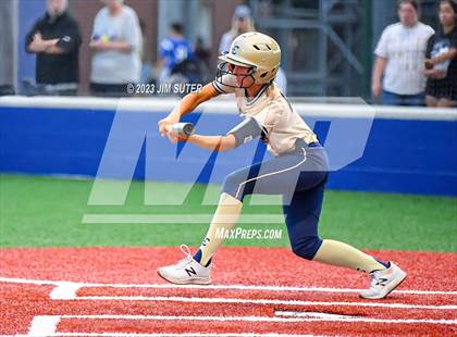 Thumbnail 3 in Lake Creek vs Shoemaker (UIL 5A Reg III Bi-District Playoff) photogallery.