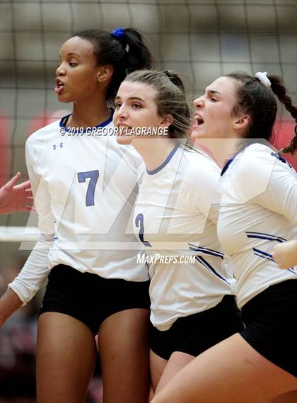Thumbnail 2 in Martin vs Guyer [John H.] (UIL 6A Regional Semifinal) photogallery.