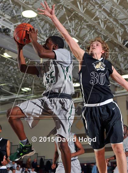 Thumbnail 3 in St. Petersburg vs. Bentonville (MaxPreps Holiday Classic) photogallery.