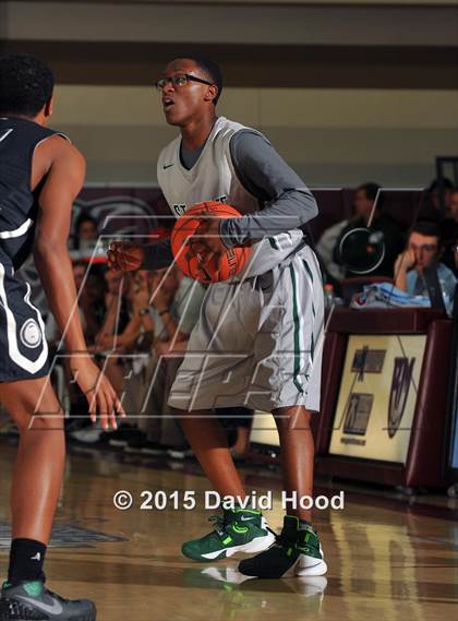 Thumbnail 3 in St. Petersburg vs. Bentonville (MaxPreps Holiday Classic) photogallery.