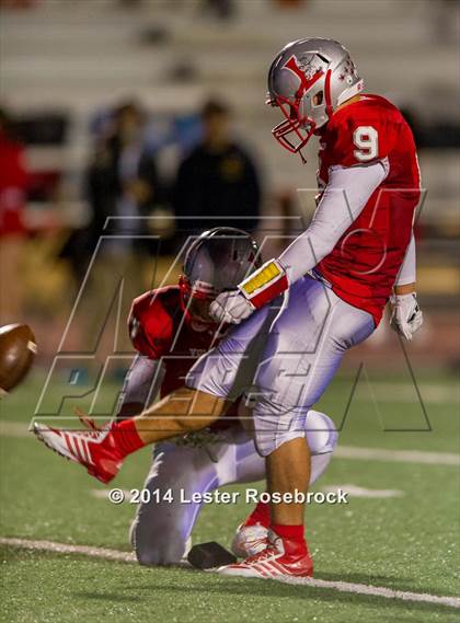 Thumbnail 2 in Reagan vs. Lee photogallery.