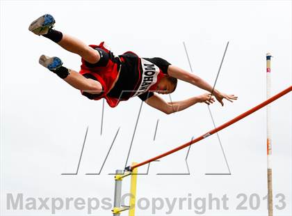 Thumbnail 3 in WPIAL AA Track Qualifier photogallery.