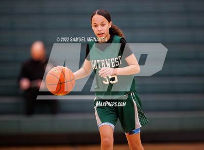 Thumbnail 2 in Lincoln Southwest vs Lincoln Northeast photogallery.
