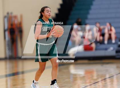 Thumbnail 2 in Lincoln Southwest vs Lincoln Northeast photogallery.