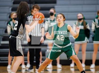 Thumbnail 2 in Lincoln Southwest vs Lincoln Northeast photogallery.