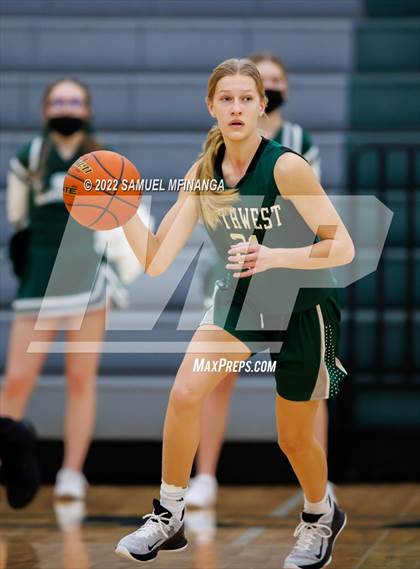 Thumbnail 2 in Lincoln Southwest vs Lincoln Northeast photogallery.