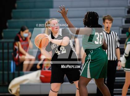 Thumbnail 2 in Lincoln Southwest vs Lincoln Northeast photogallery.