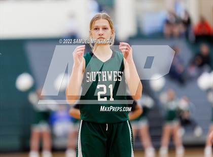 Thumbnail 2 in Lincoln Southwest vs Lincoln Northeast photogallery.