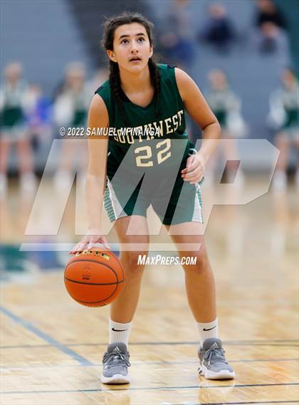 Thumbnail 2 in Lincoln Southwest vs Lincoln Northeast photogallery.