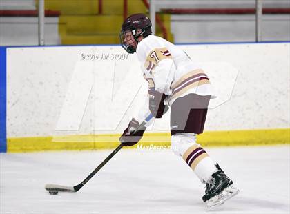 Thumbnail 2 in Iona Prep vs. Ridgefield (Carrano Cup Final) photogallery.
