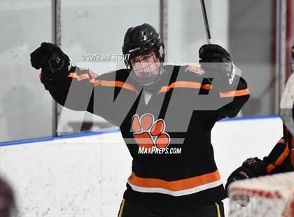 Thumbnail 1 in Iona Prep vs. Ridgefield (Carrano Cup Final) photogallery.