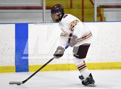 Thumbnail 2 in Iona Prep vs. Ridgefield (Carrano Cup Final) photogallery.