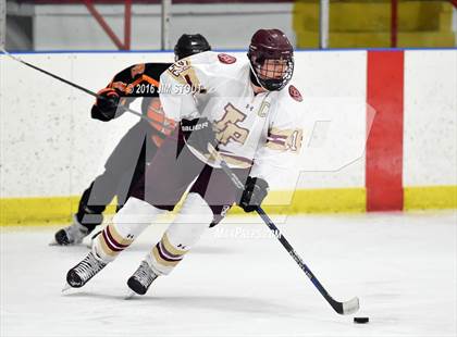 Thumbnail 2 in Iona Prep vs. Ridgefield (Carrano Cup Final) photogallery.