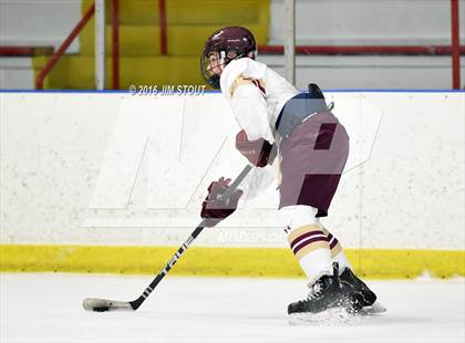Thumbnail 3 in Iona Prep vs. Ridgefield (Carrano Cup Final) photogallery.