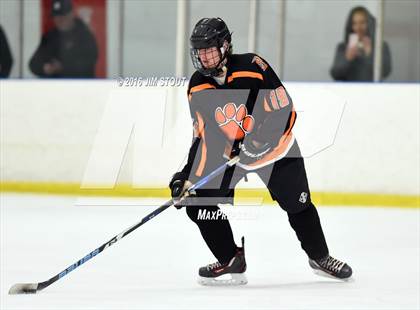 Thumbnail 3 in Iona Prep vs. Ridgefield (Carrano Cup Final) photogallery.