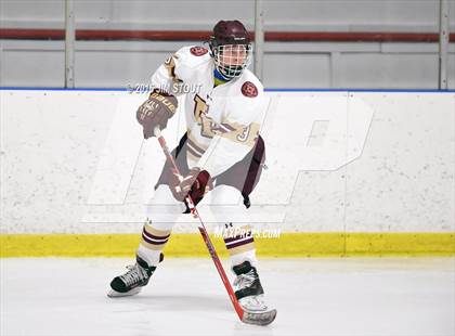 Thumbnail 1 in Iona Prep vs. Ridgefield (Carrano Cup Final) photogallery.