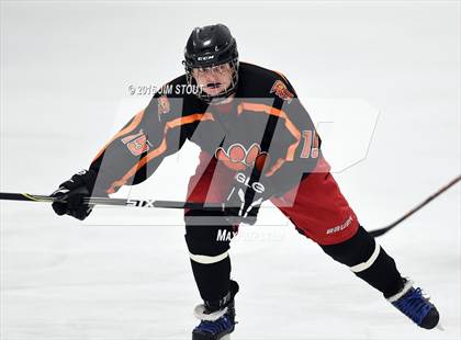 Thumbnail 3 in Iona Prep vs. Ridgefield (Carrano Cup Final) photogallery.