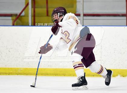 Thumbnail 1 in Iona Prep vs. Ridgefield (Carrano Cup Final) photogallery.