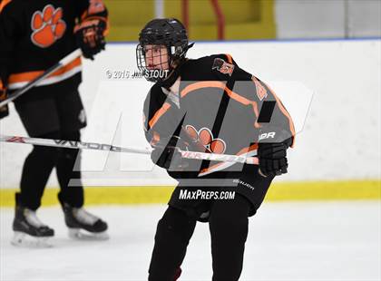 Thumbnail 2 in Iona Prep vs. Ridgefield (Carrano Cup Final) photogallery.