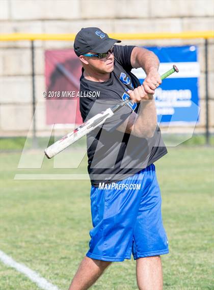 Thumbnail 3 in Sweetwater @ Red Bank (TSSAA AA Regional Final) photogallery.