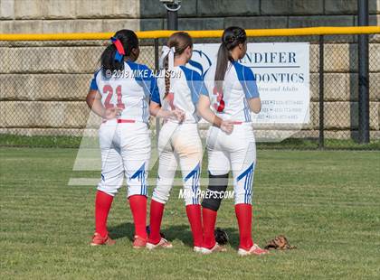 Thumbnail 2 in Sweetwater @ Red Bank (TSSAA AA Regional Final) photogallery.