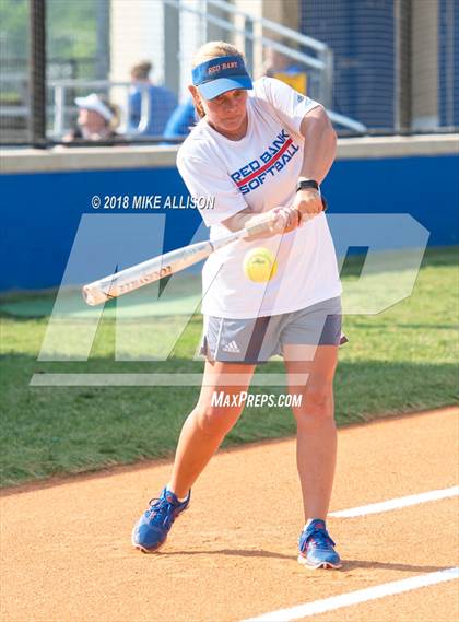 Thumbnail 3 in Sweetwater @ Red Bank (TSSAA AA Regional Final) photogallery.