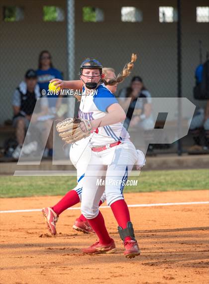 Thumbnail 3 in Sweetwater @ Red Bank (TSSAA AA Regional Final) photogallery.