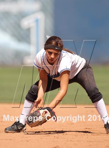 Thumbnail 2 in Harbor Teacher @ Northridge (CIF L.A. City Section D3 Final) photogallery.