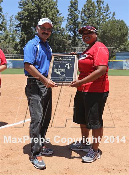 Thumbnail 1 in Harbor Teacher @ Northridge (CIF L.A. City Section D3 Final) photogallery.