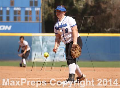 Thumbnail 3 in Harbor Teacher @ Northridge (CIF L.A. City Section D3 Final) photogallery.
