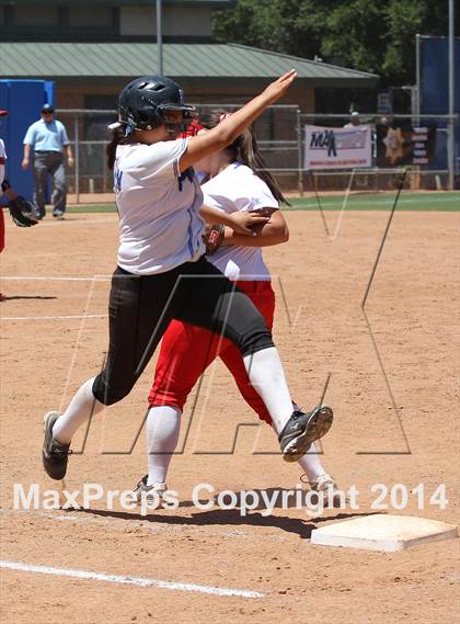 Thumbnail 1 in Harbor Teacher @ Northridge (CIF L.A. City Section D3 Final) photogallery.