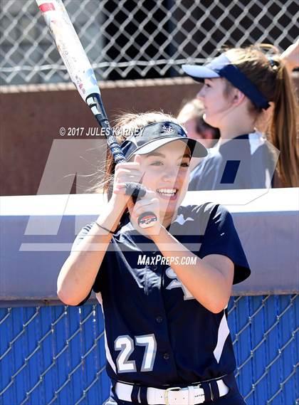 Thumbnail 3 in Bishop Gorman vs. Sierra Vista photogallery.