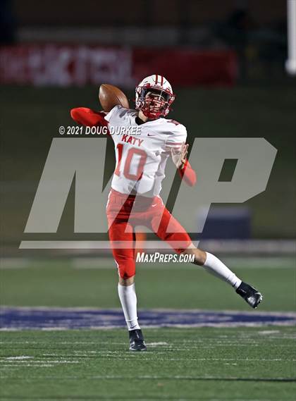 Thumbnail 2 in Katy vs. Stratford (UIL 6A D2 Area Playoff) photogallery.