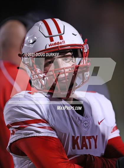 Thumbnail 1 in Katy vs. Stratford (UIL 6A D2 Area Playoff) photogallery.