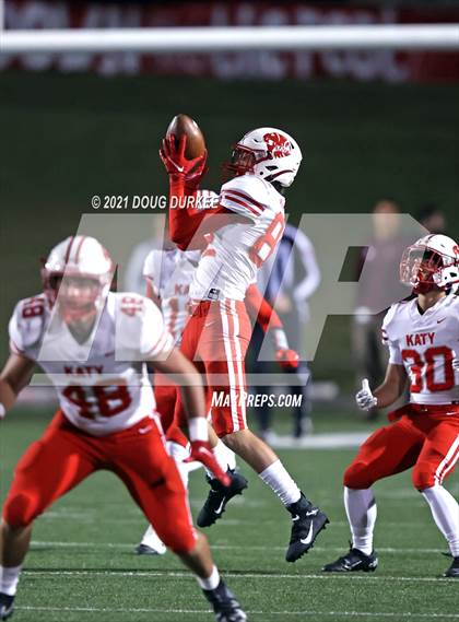 Thumbnail 2 in Katy vs. Stratford (UIL 6A D2 Area Playoff) photogallery.