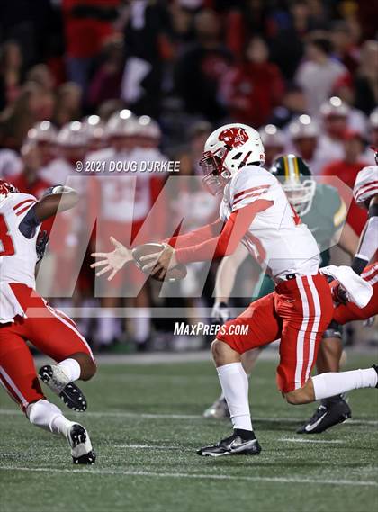 Thumbnail 3 in Katy vs. Stratford (UIL 6A D2 Area Playoff) photogallery.