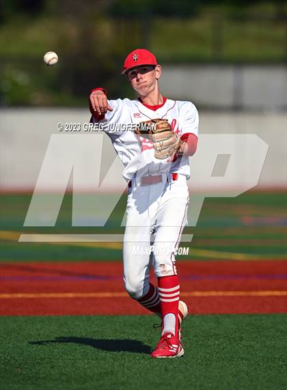 Thumbnail 3 in Etna @ University (CIF Northern Regional Semi) photogallery.