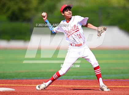 Thumbnail 3 in Etna @ University (CIF Northern Regional Semi) photogallery.