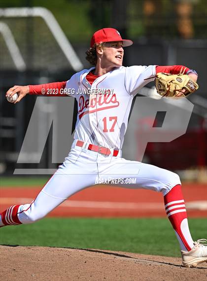 Thumbnail 3 in Etna @ University (CIF Northern Regional Semi) photogallery.