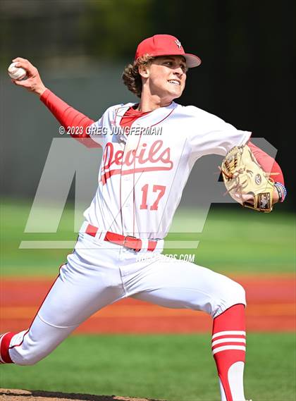 Thumbnail 3 in Etna @ University (CIF Northern Regional Semi) photogallery.