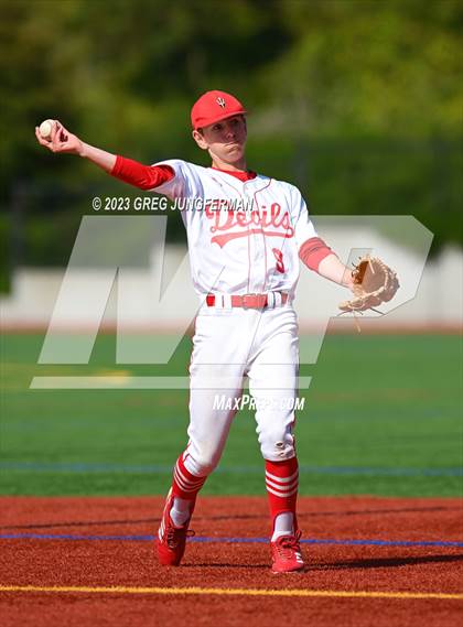 Thumbnail 1 in Etna @ University (CIF Northern Regional Semi) photogallery.